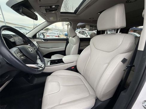Used 2022 Hyundai Palisade SEL w/ Premium Package image 10