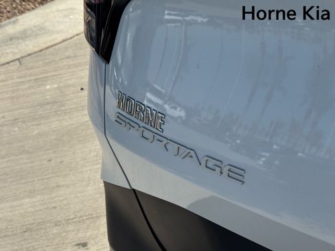 Used 2023 Kia Sportage LX FWD image 29