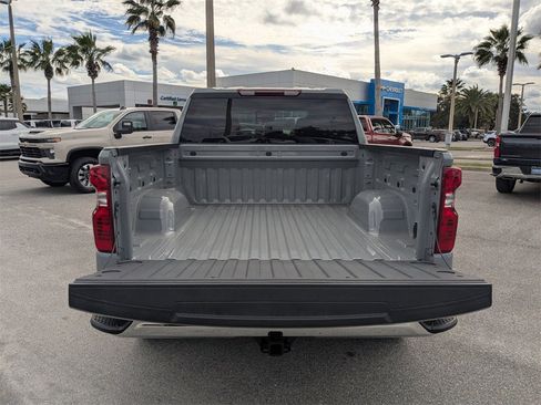 Used 2024 Chevrolet Silverado 1500 LT image 12
