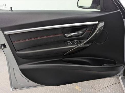 Used 2017 BMW 330i Sedan RWD image 12
