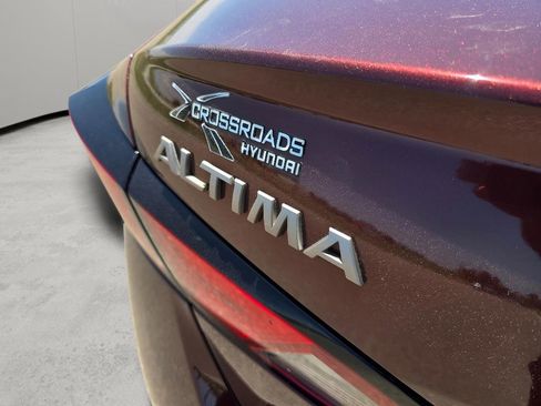 Used 2023 Nissan Altima 2.5 SL AWD/4WD image 9