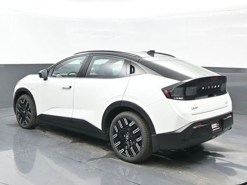 New 2026 Nissan Leaf Platinum+ w/ Cargo Package (Platinum+) image 3