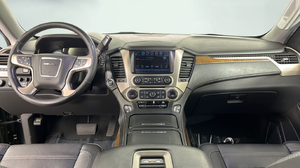 Used 2019 GMC Yukon XL Denali w/ Denali Ultimate Package AWD/4WD image 21