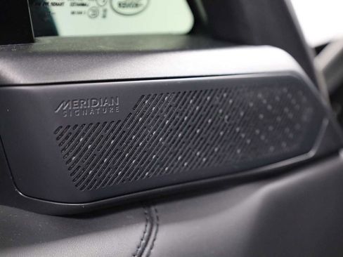 Used 2023 Land Rover Range Rover Long Wheelbase First Edition image 17