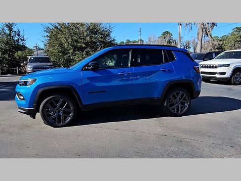 New 2026 Jeep Compass Latitude AWD/4WD image 25