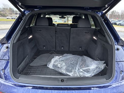 Used 2024 Audi Q5 2.0T Prestige w/ Prestige Package image 34