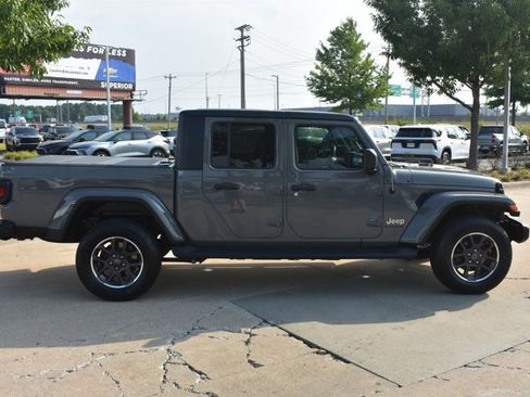 Used 2022 Jeep Gladiator Overland w/ Trailer Tow Package AWD/4WD image 4