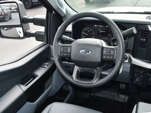 New 2025 Ford F250 XL image 18