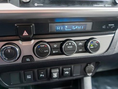 Used 2023 Toyota Tacoma SR5 AWD/4WD image 27