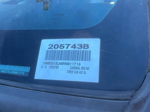 Used 2024 Nissan Frontier SL w/ Technology Package RWD image 19