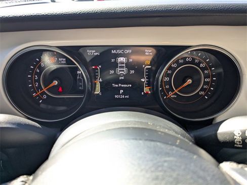 Used 2021 Jeep Wrangler Unlimited Islander image 27