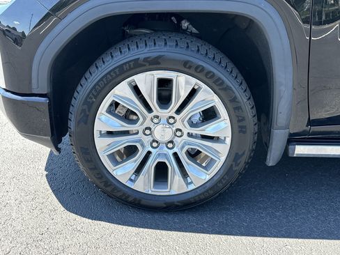 Used 2021 GMC Sierra 1500 Denali w/ Denali Ultimate Package AWD/4WD image 11