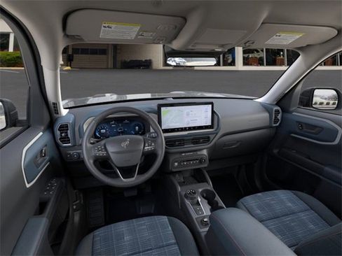 Used 2025 Ford Bronco Sport Heritage w/ Convenience Package image 9