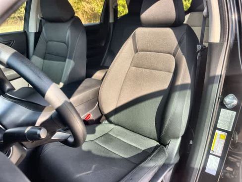 Used 2025 Honda CR-V EX image 11
