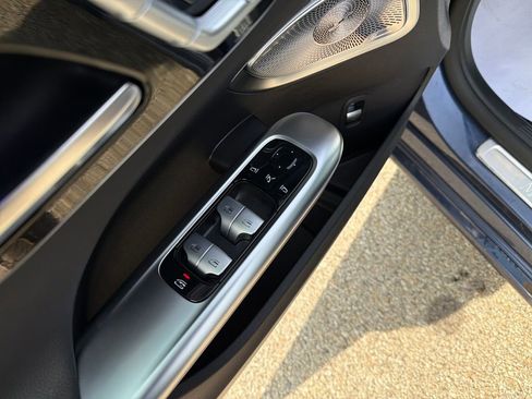 Certified 2025 Mercedes-Benz C 300 4MATIC Sedan image 19