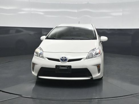 Used 2014 Toyota Prius Four FWD image 2