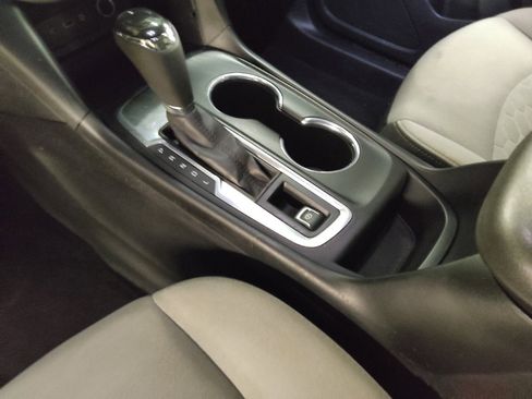 Used 2019 Chevrolet Equinox LS w/ LPO, Chrome Package image 26