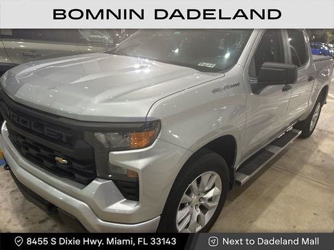 Used 2022 Chevrolet Silverado 1500 Custom image 1