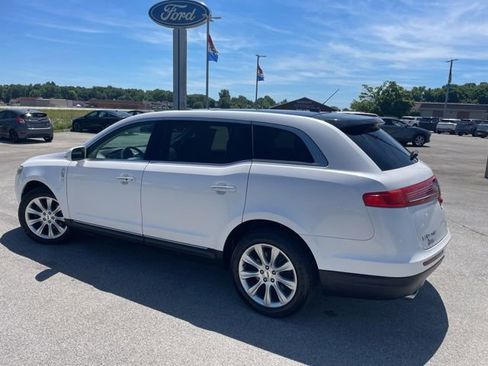 Used 2014 Lincoln MKT FWD image 6