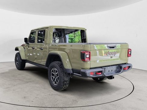 Used 2025 Jeep Gladiator Rubicon AWD/4WD image 3