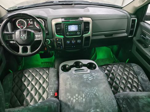 Used 2014 RAM 1500 Classic SLT AWD/4WD image 28