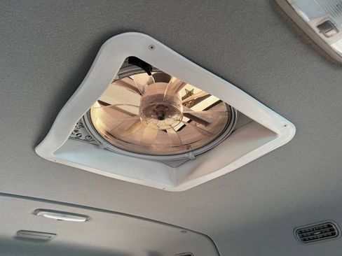 Used 2019 Ford Transit 350 XLT image 20