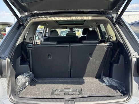 New 2026 Volkswagen Atlas SE image 11