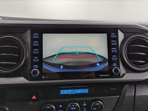 Used 2021 Toyota Tacoma TRD Sport w/ Technology Package image 26