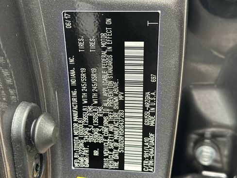 Used 2017 Toyota Highlander Limited image 41