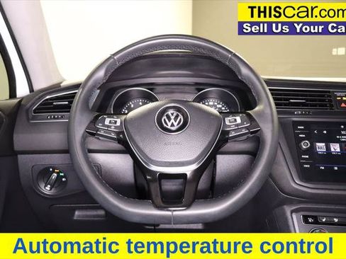 Used 2020 Volkswagen Tiguan SE FWD image 15
