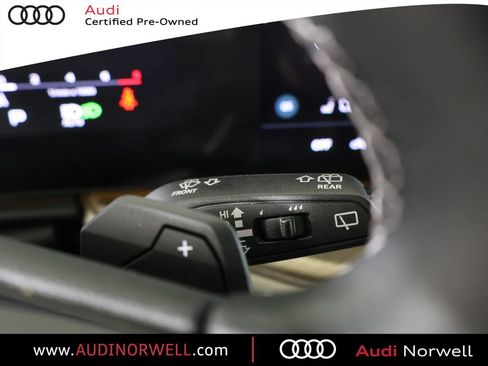 Certified 2025 Audi Q5 Premium AWD/4WD image 28