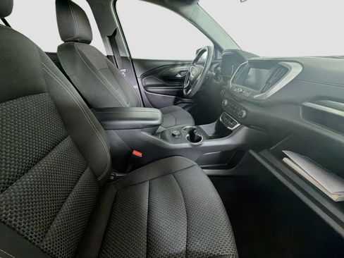 Used 2024 GMC Terrain SLE FWD image 29