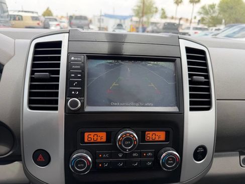 Used 2021 Nissan Frontier SV w/ Midnight Edition Floor Mats RWD image 31