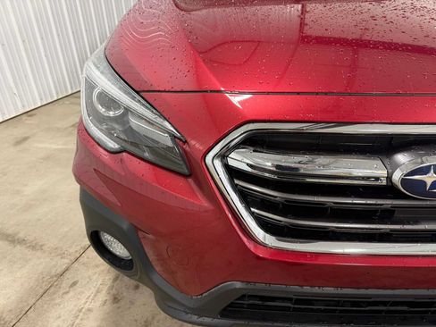 Used 2018 Subaru Outback 2.5i Limited AWD/4WD image 4
