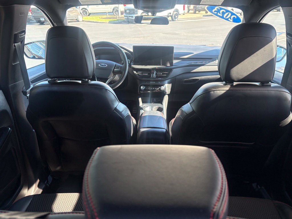Used 2023 Ford Escape ST-Line w/ Tech Pack #1 AWD/4WD image 16