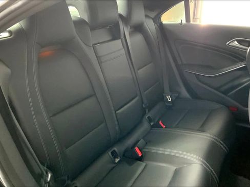 Used 2019 Mercedes-Benz CLA 250 4MATIC image 19