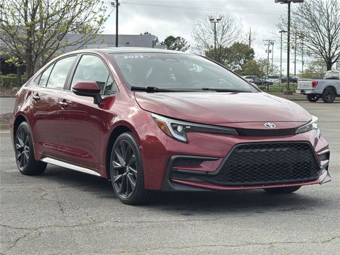 Used 2023 Toyota Corolla XSE FWD image 30