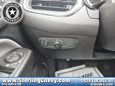 Used 2023 Chevrolet Equinox LS image 19