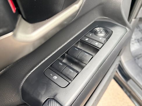 Used 2025 Toyota Tacoma TRD Sport w/ TRD Sport Upgrade Package AWD/4WD image 15