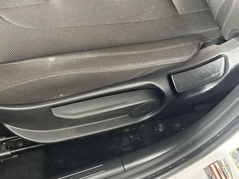 Used 2025 Hyundai Elantra SE w/ Cargo Package FWD image 20