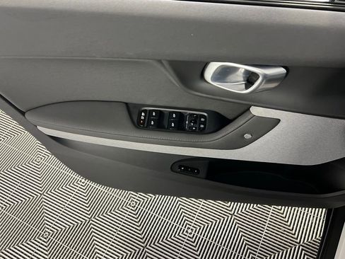 Used 2023 Polestar Polestar 2 w/ Pilot Pack image 24