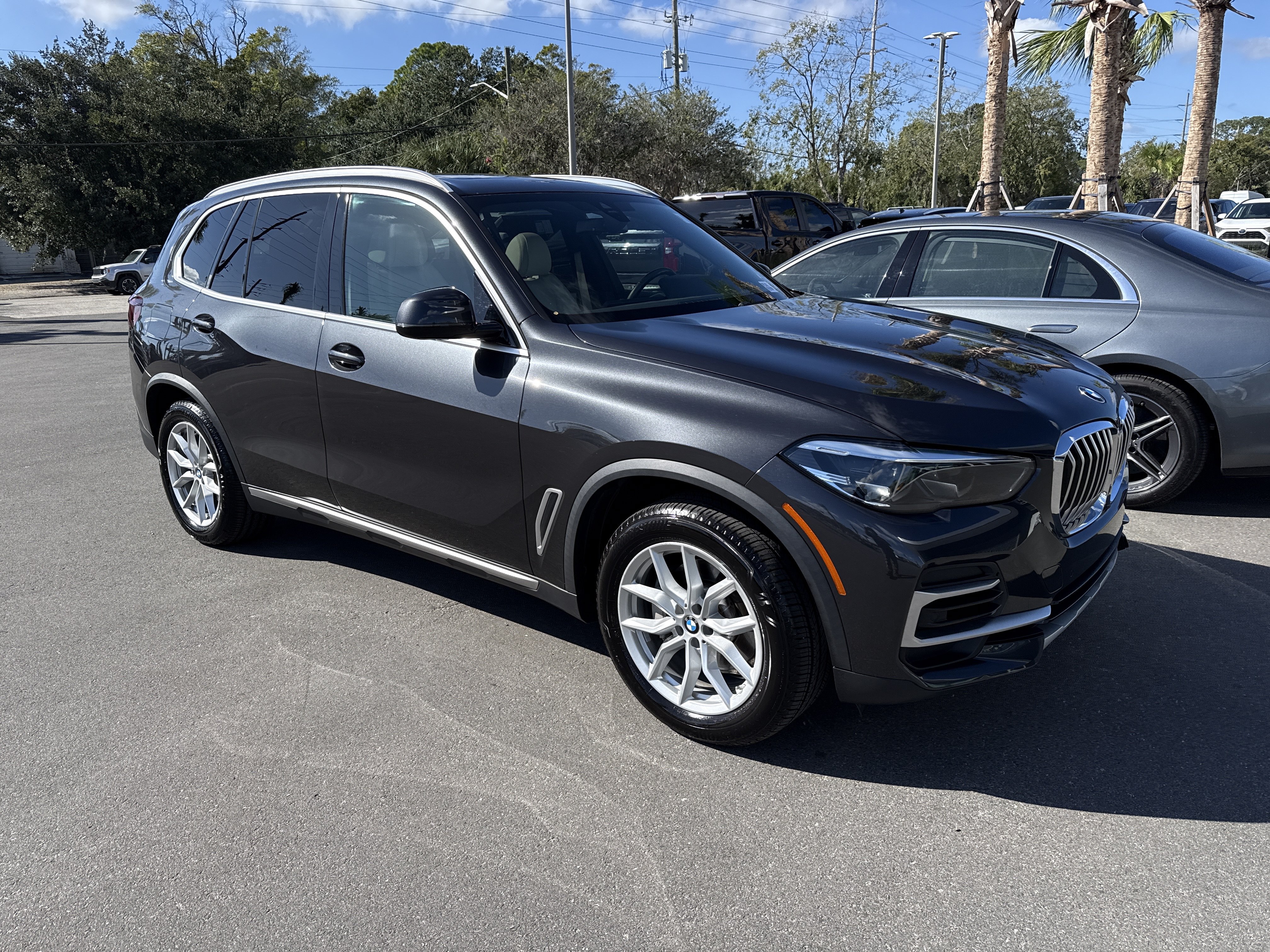 Used 2022 BMW X5 sDrive40i RWD image 1