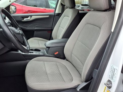 Certified 2021 Ford Escape SE w/ Convenience Package AWD/4WD image 4
