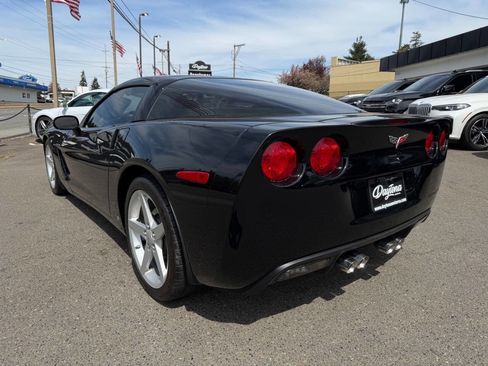 Used 2006 Chevrolet Corvette Coupe RWD image 4