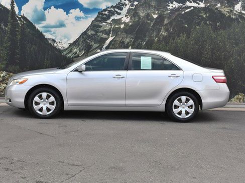 Used 2009 Toyota Camry LE image 7