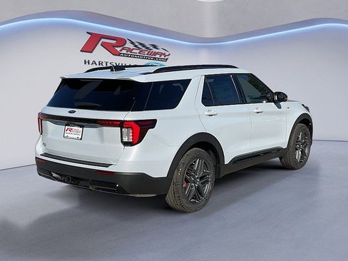 New 2026 Ford Explorer ST-Line w/ ST-Line Street Pack image 24