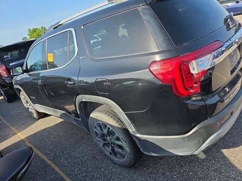 Used 2023 GMC Acadia SLT image 3