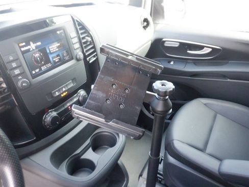 Used 2023 Mercedes-Benz Metris image 19