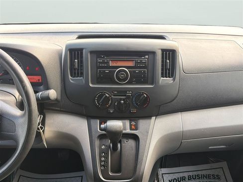 Used 2014 Nissan NV200 S w/ Back Door Glass Package FWD image 20