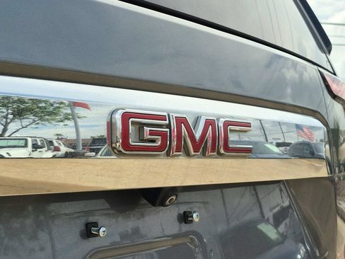 Used 2021 GMC Yukon SLT w/ SLT Luxury Plus Package RWD image 12